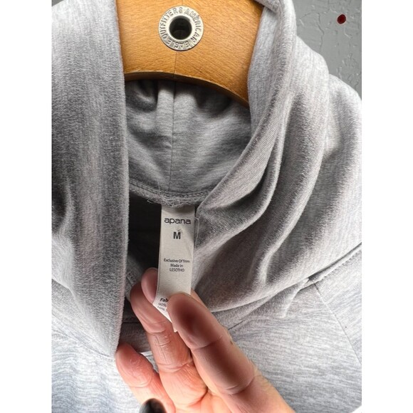 Apana CrossOver Mockneck Yoga Sweatshirt with Thumbholes in Grey - M - Picture 7 of 7